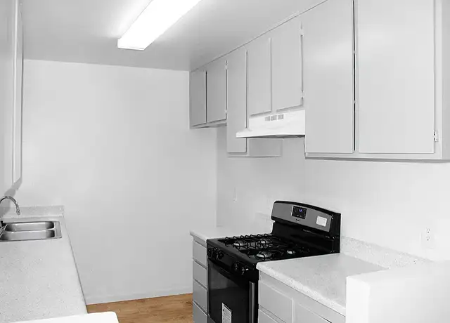 Photo of 7862 Lankershim Ave, Highland, CA 92346