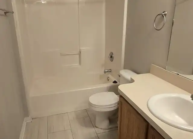 Property at 1648 Glen Laurel Dr, Middleburg, FL, 32068, 4 beds, 2 baths, [object Object]