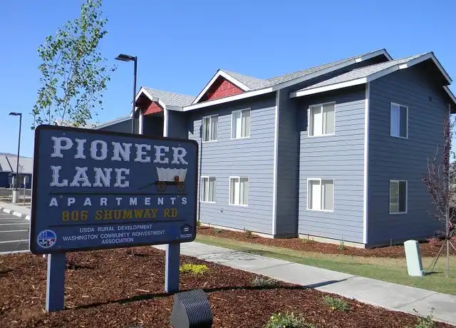Property at 806 Shumway Rd Unit 103, Omak, WA, 98841, 4 beds, 2 baths, [object Object]