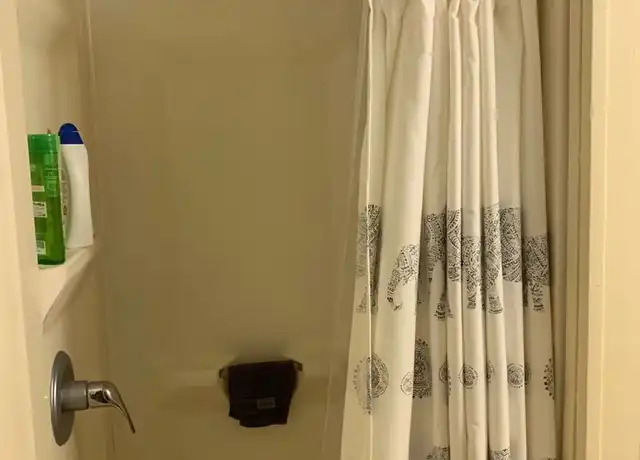 Property at 813 University Ave SE Unit 3, Minneapolis, MN, 55414, 0 beds, 1 bath, [object Object]