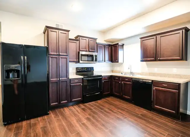 Property at 600 E Harrison St Unit A 301, Springfield, MO, 65806, 3 beds, 3 baths, [object Object]