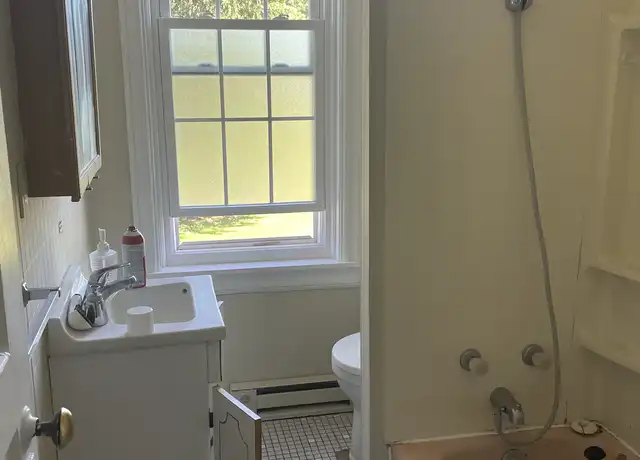 Property at 1039 W Linden St, Allentown, PA, 18102, 2 beds, 1 bath, [object Object]
