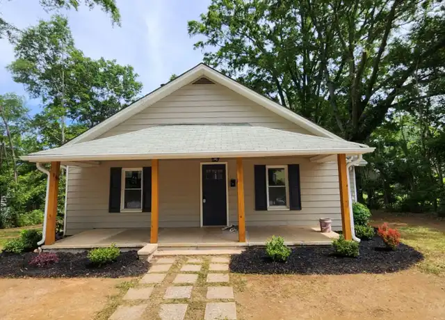 Property at 210 Mill St, Gaffney, SC, 29341, 3 beds, 1 bath, [object Object]