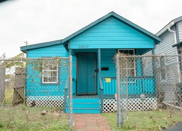 Property at 3017 Avenue M 1/2, Galveston, TX, 77550, 3 beds, 2 baths, [object Object]