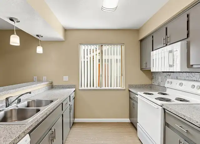 Property at Redwood Cove Apartments - 621 Pomona Ave, Chico, CA, 95928, 1 bed, 1 bath, [object Object]