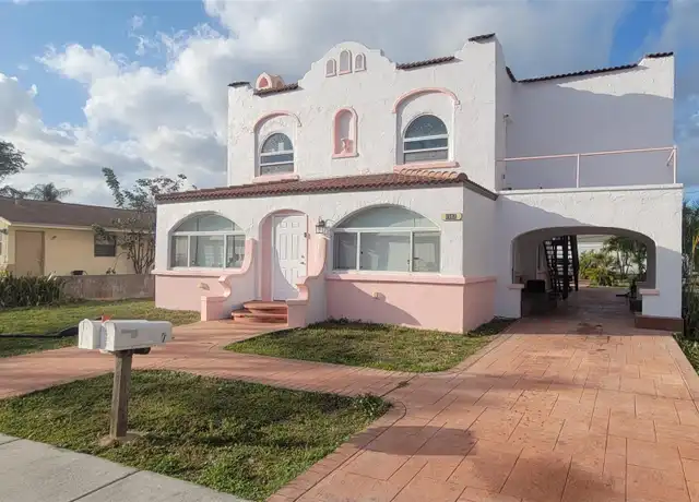 Property at 1907 Grant St, Hollywood, FL, 33020, 3 beds, 2 baths, [object Object]