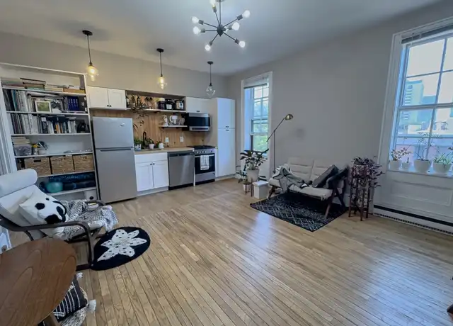 Property at 2105 Green St Unit 3F, Philadelphia, PA, 19130, 1 bed, 1 bath, [object Object]
