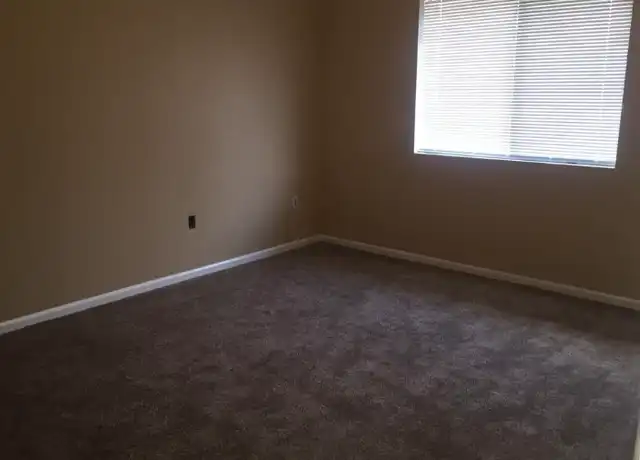 Property at 1718 Hunters Trl, Rock Hill, SC, 29732, 2 beds, 1 bath, [object Object]