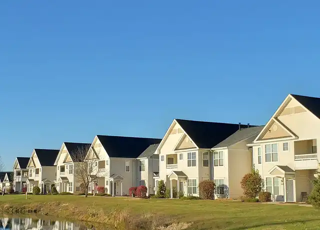 Property at The Marlowe - 8075 Preston Pointe Dr, Fort Wayne, IN, 46804, 1-2 bed, 1-2 bath, [object Object]
