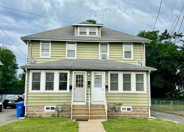 Property at 25 College Ave Unit B, Glassboro, NJ, 08028, 2 beds, 1 bath, [object Object]