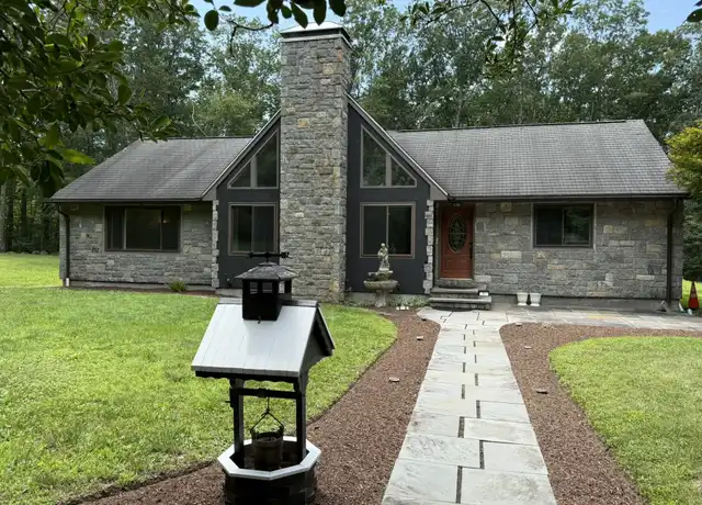 Property at 93 Pisgah Rd, Oxford, CT, 06478, 3 beds, 2 baths, [object Object]
