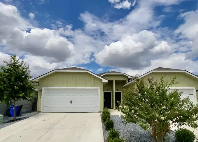 Property at 612 Grayson Ln, Seguin, TX, 78155, 3 beds, 2 baths, [object Object]