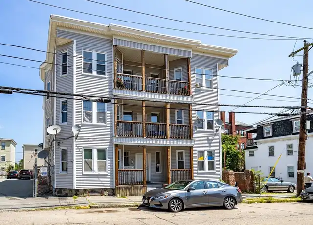 Property at 155 Salem St Unit 4, Lowell, MA, 01854, 3 beds, 1 bath, [object Object]