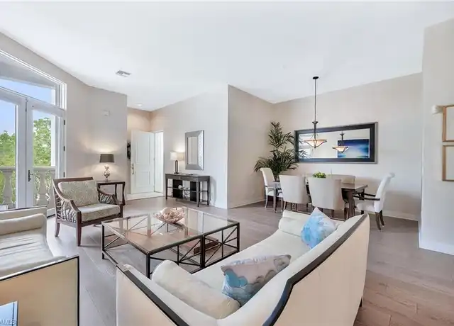 Property at 375 5th Ave S #305, Naples, FL, 34102, 2 beds, 2 baths, [object Object]