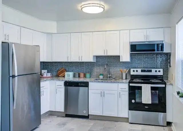 Property at Eatoncrest Apartment Homes - 180a Eatoncrest Dr, Eatontown, NJ, 07724, 1-2 bed, 1 bath, [object Object]