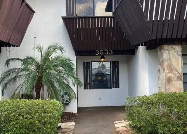 Property at 3533 Edgewater Dr, Sebring, FL, 33872, 2 beds, 2.5 baths, [object Object]