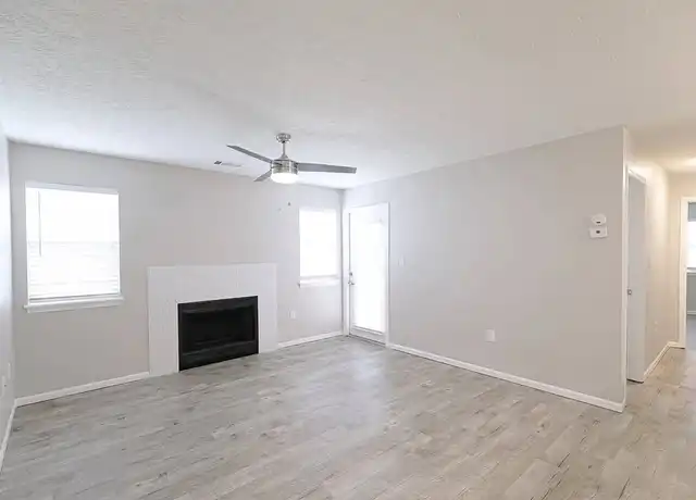 Property at 916 Beaver Grade Rd Unit 511, Moon Township, PA, 15108, 1 bed, 1 bath, [object Object]