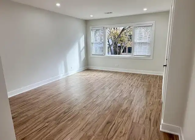 Property at 2822 N Hamlin Ave Unit 2, Chicago, IL, 60618, 3 beds, 1.5 baths, [object Object]