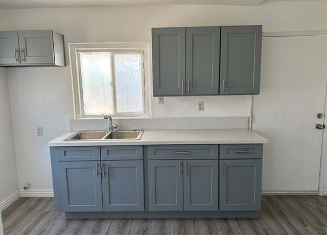 Photo of 222 W O St, Colton, CA 92324