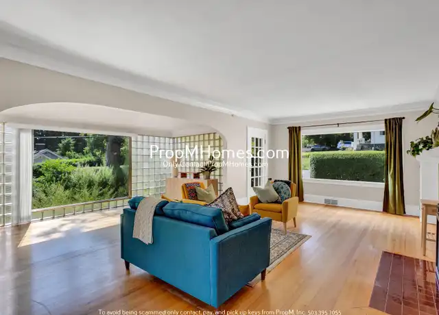Property at 8339 SW 41st Ave, Portland, OR, 97219, 4 beds, 3 baths, [object Object]