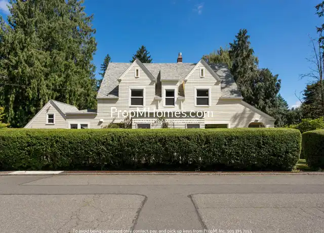 Property at 8339 SW 41st Ave, Portland, OR, 97219, 4 beds, 3 baths, [object Object]