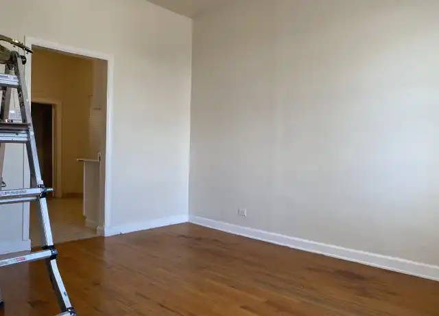 Property at 4841 S Loomis Blvd Unit 1 FRONT, Chicago, IL, 60609, 2 beds, 1 bath, [object Object]