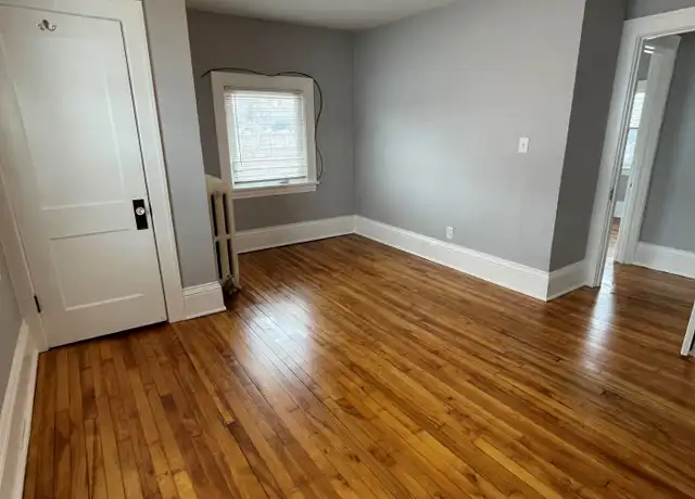 Property at 3709 2nd Ave S, Minneapolis, MN, 55409, 3 beds, 1 bath, [object Object]