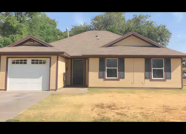 Property at 3102 37th St, Lubbock, TX, 79413, 4 beds, 2 baths, [object Object]