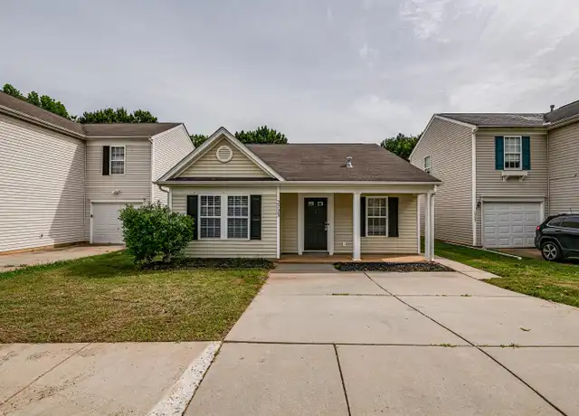 Property at 2723 Oasis Ln, Charlotte, NC, 28214, 3 beds, 2 baths, [object Object]