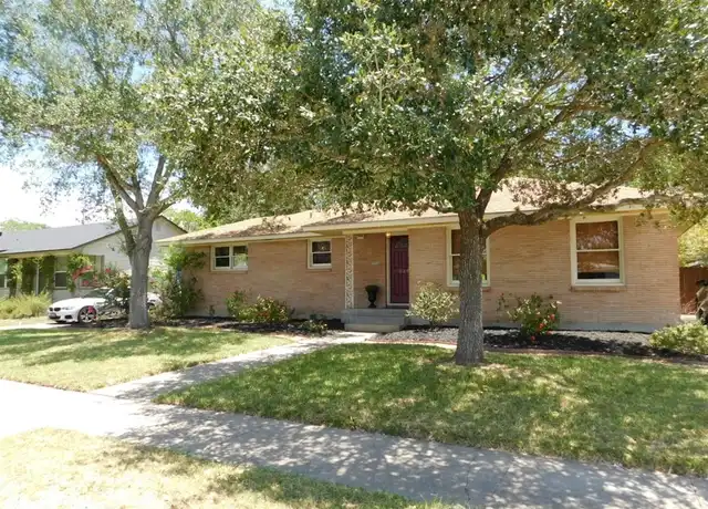 Property at 925 Wilshire Pl, Corpus Christi, TX, 78411, 2 beds, 2 baths, [object Object]