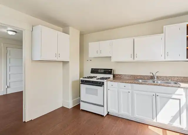 Property at 270 15th St #3, Ambridge, PA, 15003, 2 beds, 1 bath, [object Object]