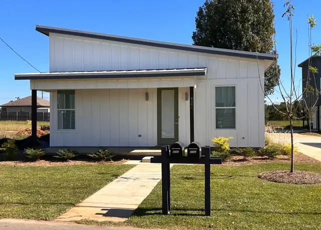 Property at Cottages on 30th Avenue E - 419 30th Ave E, Tuscaloosa, AL, 35404, 1-2 bed, 1-2 bath, [object Object]