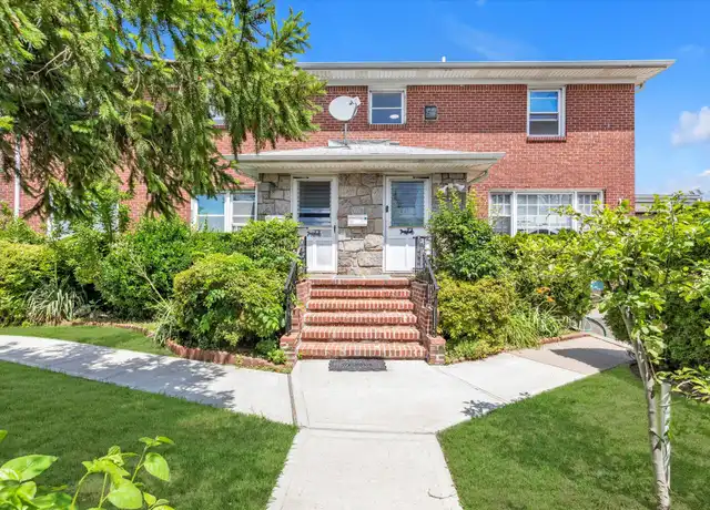 Property at 260 Roslyn Rd, Mineola, NY, 11501, 1 bed, 1 bath, [object Object]