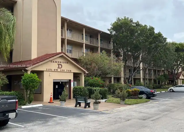 Property at 1151 SW 128th Ter Unit 411D, Pembroke Pines, FL, 33027, 2 beds, 2 baths, [object Object]