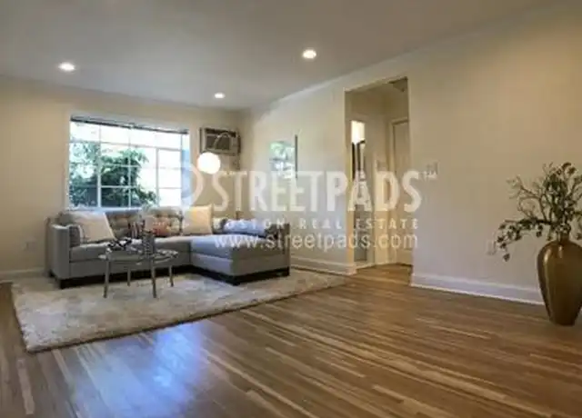 Property at 86 St Paul St, Brookline, MA, 02446, 2 beds, 1 bath, [object Object]