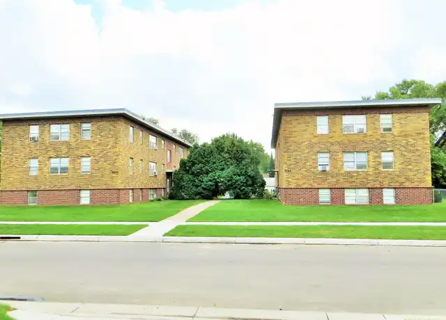 Property at 550 Madison St, Anoka, MN, 55303, 2 beds, 1 bath, [object Object]