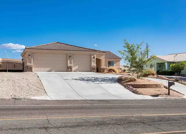 Property at 3240 McCulloch Blvd N, Lake Havasu City, AZ, 86403, 3 beds, 2 baths, [object Object]