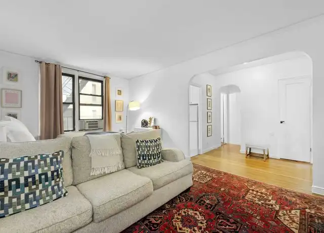 Property at 107 University Pl Unit 4E, New York, NY, 10003, 0 beds, 1 bath, [object Object]