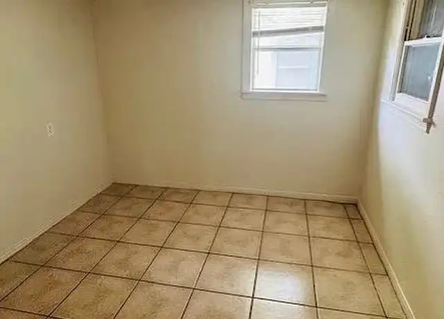 Property at 1306 State St, San Angelo, TX, 76905, 3 beds, 2 baths, [object Object]