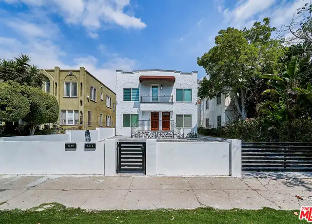Property at 1310 S Rimpau Blvd, Los Angeles, CA, 90019, 4 beds, 2 baths, [object Object]