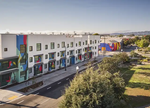 Property at 1711 Mandela Pkwy Unit C, Oakland, CA, 94607, 0 beds, 1 bath, [object Object]