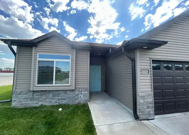 Property at 5974 Pinnacle Pl, Lincoln, NE, 68521, 3 beds, 2 baths, [object Object]