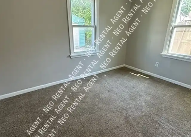 Property at 213 Jackson Ave, Elyria, OH, 44035, 2 beds, 1 bath, [object Object]
