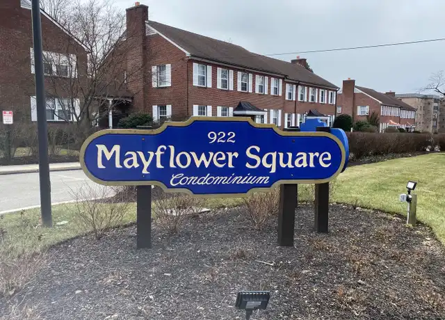 Property at 922 Montgomery Ave Unit D5, Bryn Mawr, PA, 19010, 1 bed, 1.5 baths, [object Object]