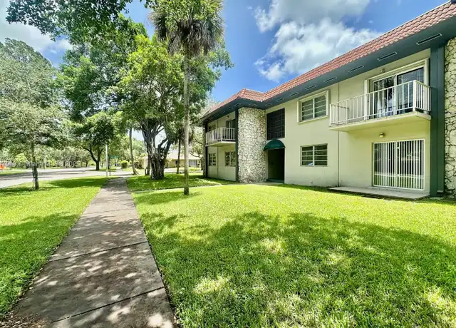 Property at 6530 Lake Patricia Dr Unit E13, Miami Lakes, FL, 33014, 1 bed, 1 bath, [object Object]