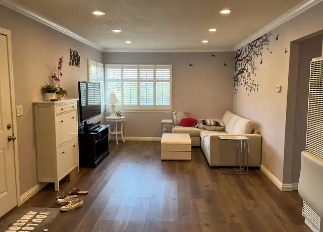 Property at 4814 Daisy St Rm 2, Oakland, CA, 94619, 1 bed, 1 bath, [object Object]