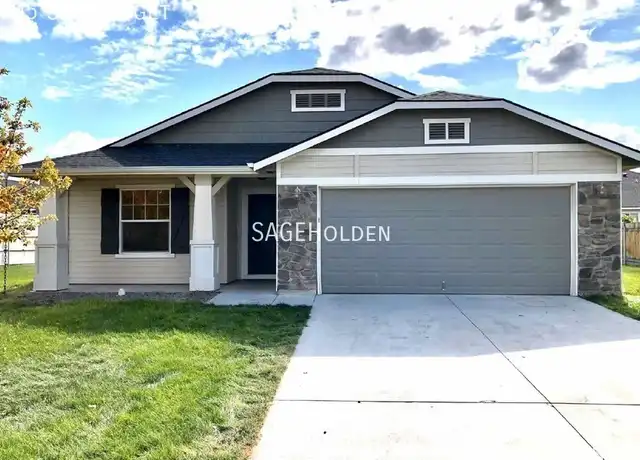 Property at 705 SW Nugget St, Mountain Home, ID, 83647, 3 beds, 2 baths, [object Object]