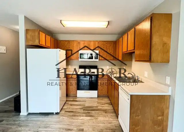 Property at 115 First St Unit 115 9, Boone, IA, 50036, 2 beds, 1 bath, [object Object]