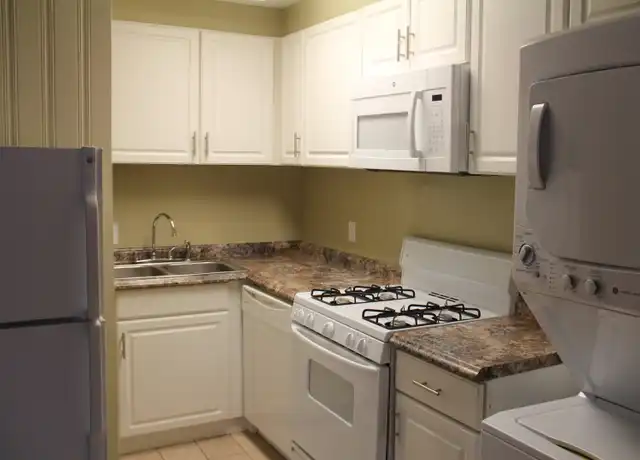 Property at 1862 W Pensacola St, Tallahassee, FL, 32304, 1 bed, 1 bath, [object Object]