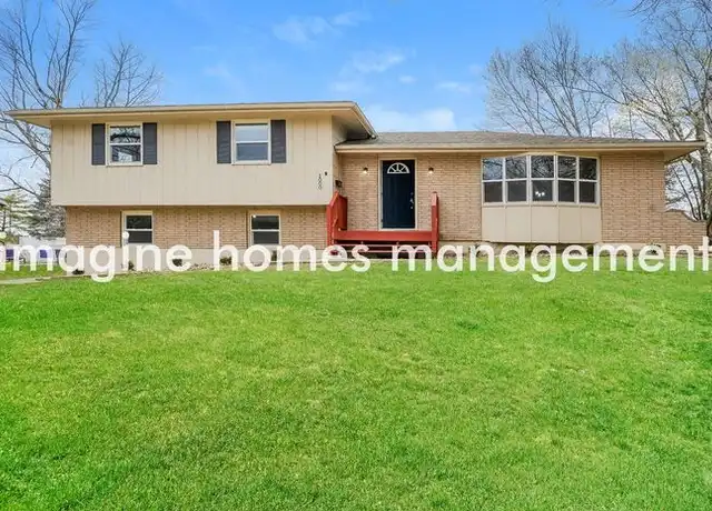Property at 1000 SW 6th St, Lees Summit, MO, 64081, 3 beds, 2 baths, [object Object]